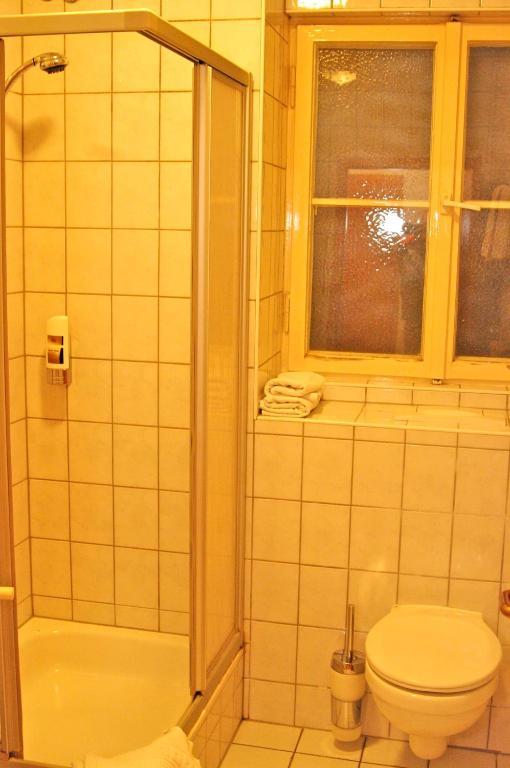 Gasthof Zum Kauzen Ochsenfurt Bilik gambar